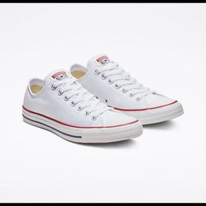 converse chuck Taylor low top white size 6.5